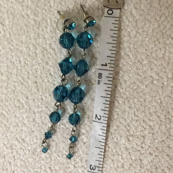 Cache earrings - Picture 3 of 7